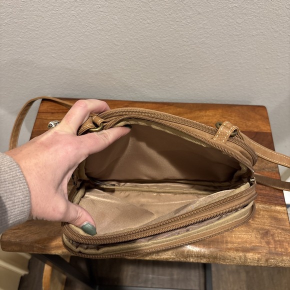 MultiSac Zippy Triple Compartment Crossbody Bag Purse Traveling Pockets EUC - Picture 7 of 12